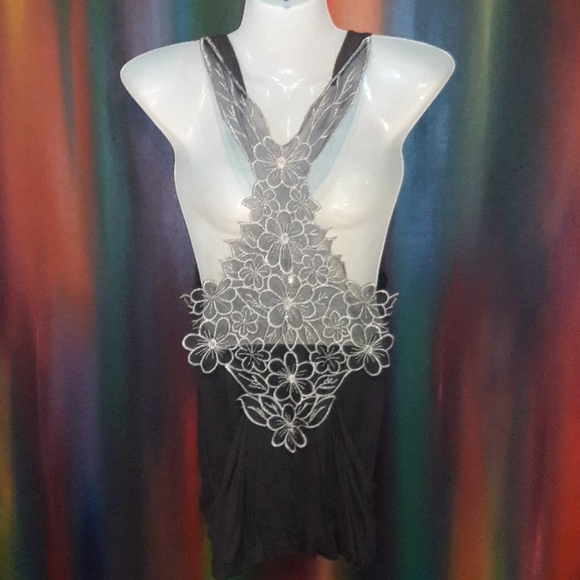 Robin K Tank Top - Picture 4 of 8